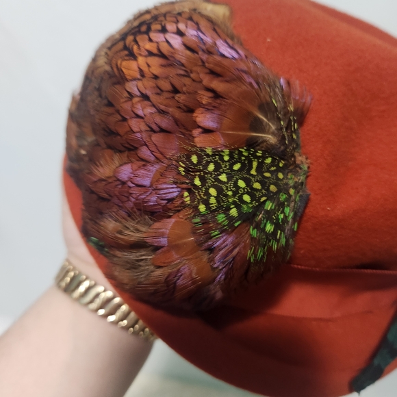 Vintage 1950s Myrtle Of Houston Feather Tilt Hat Orange Wool Felt Pheasant - Picture 6 of 11